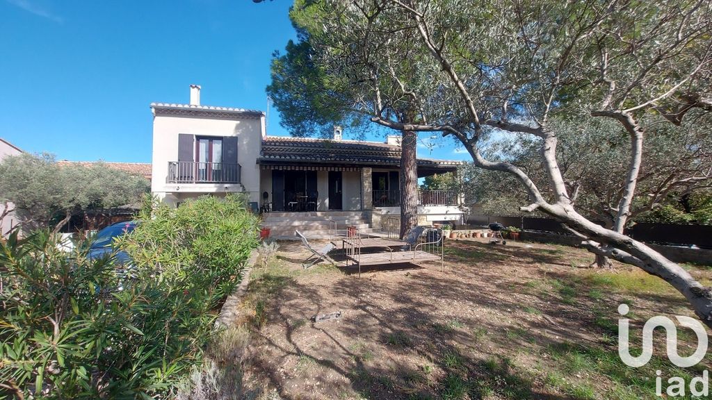 Achat maison à vendre 3 chambres 242 m² - Saint-Rémy-de-Provence