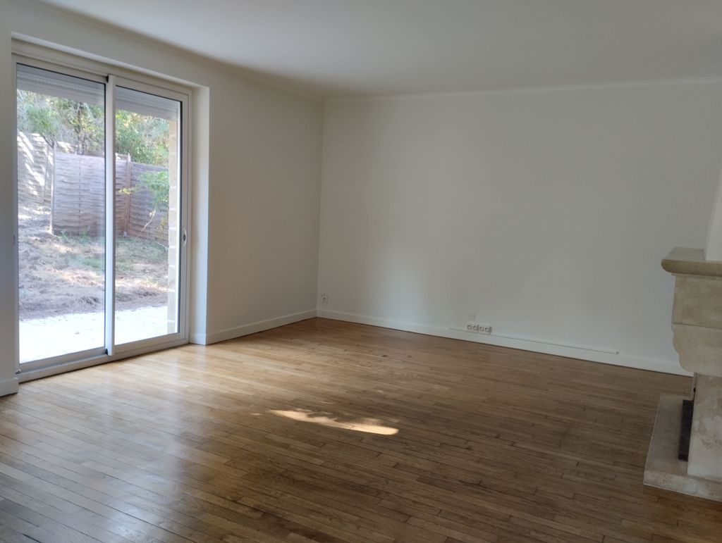 Achat appartement à vendre 3 pièces 98 m² - Saint-Aulaire