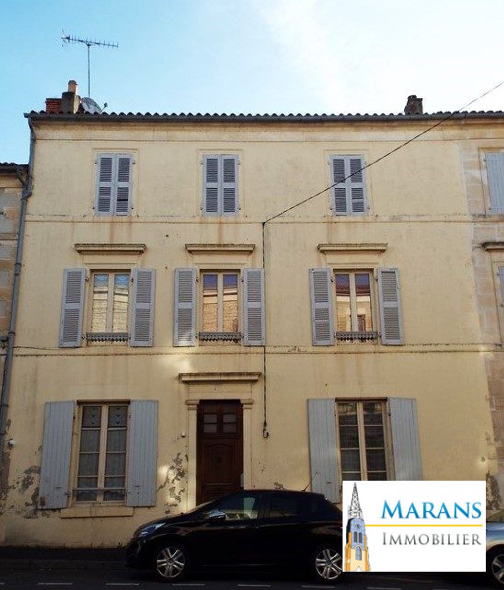 Achat maison à vendre 5 chambres 180 m² - Fontenay-le-Comte