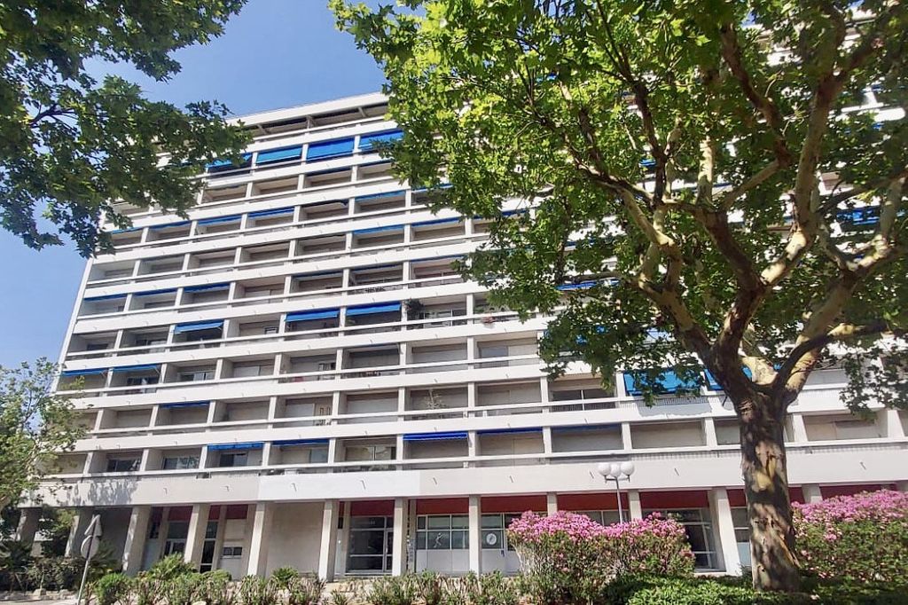 Achat appartement à vendre 3 pièces 70 m² - Marseille 9ème arrondissement