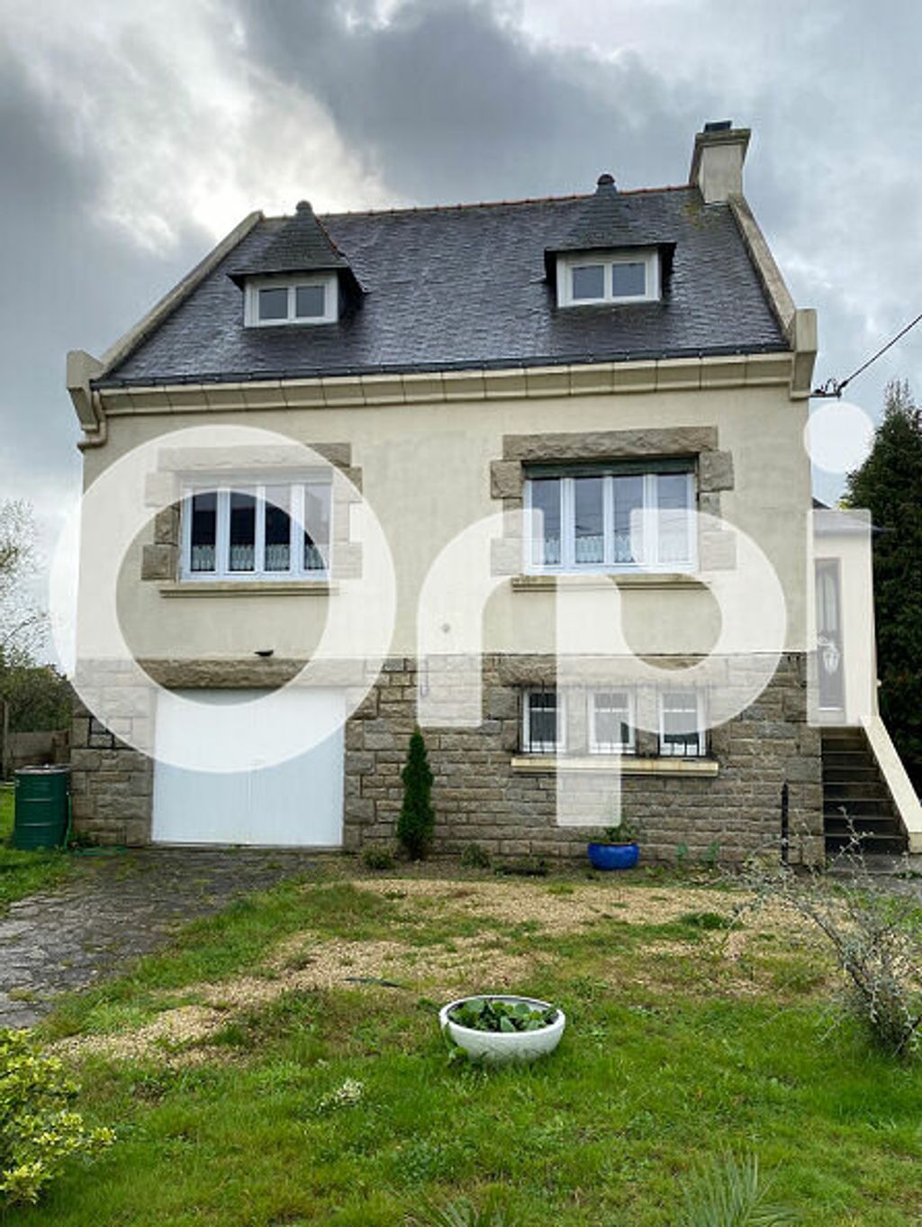 Achat maison à vendre 4 chambres 130 m² - Rostrenen