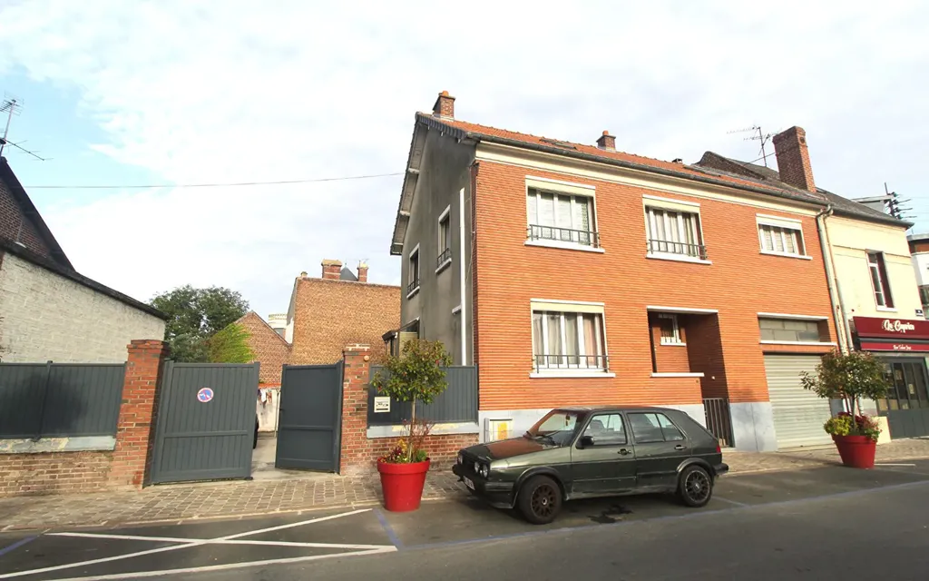 Achat maison à vendre 5 chambres 179 m² - Ham