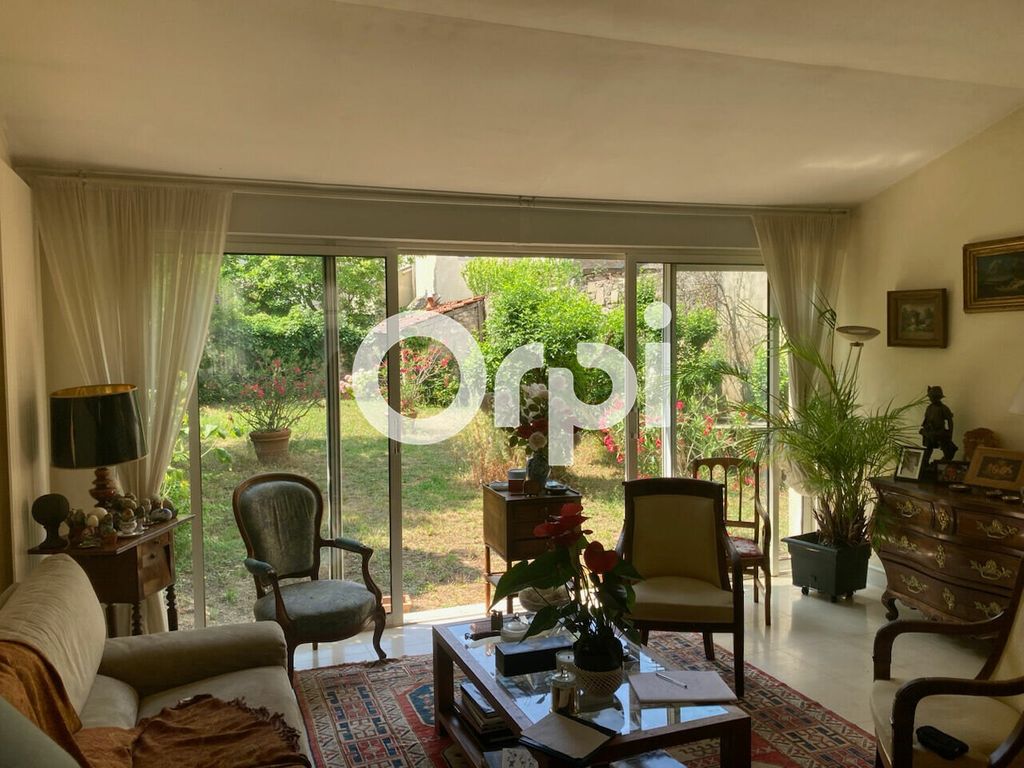 Achat maison à vendre 6 chambres 190 m² - Tours