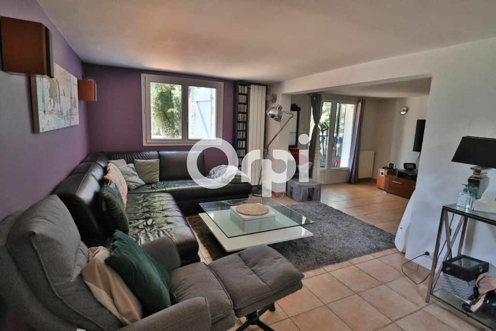 Achat maison à vendre 6 chambres 240 m² - Bouillargues