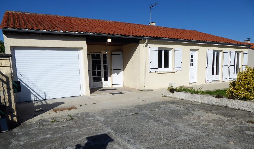 Achat maison à vendre 3 chambres 136 m² - Jarnac