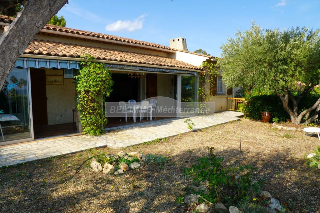 Achat maison à vendre 2 chambres 110 m² - Cavalaire-sur-Mer