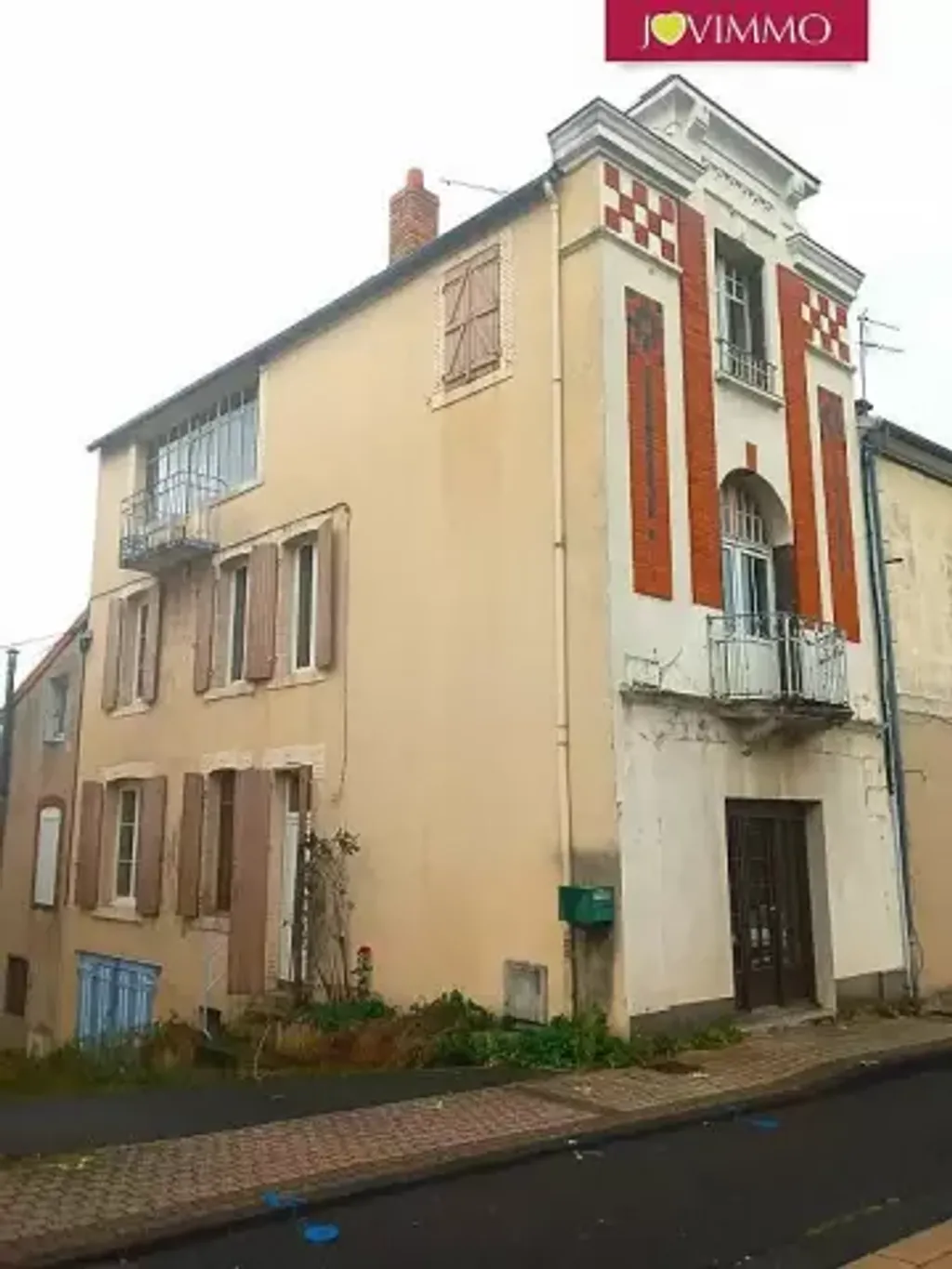 Achat maison à vendre 3 chambres 129 m² - Saint-Éloy-les-Mines