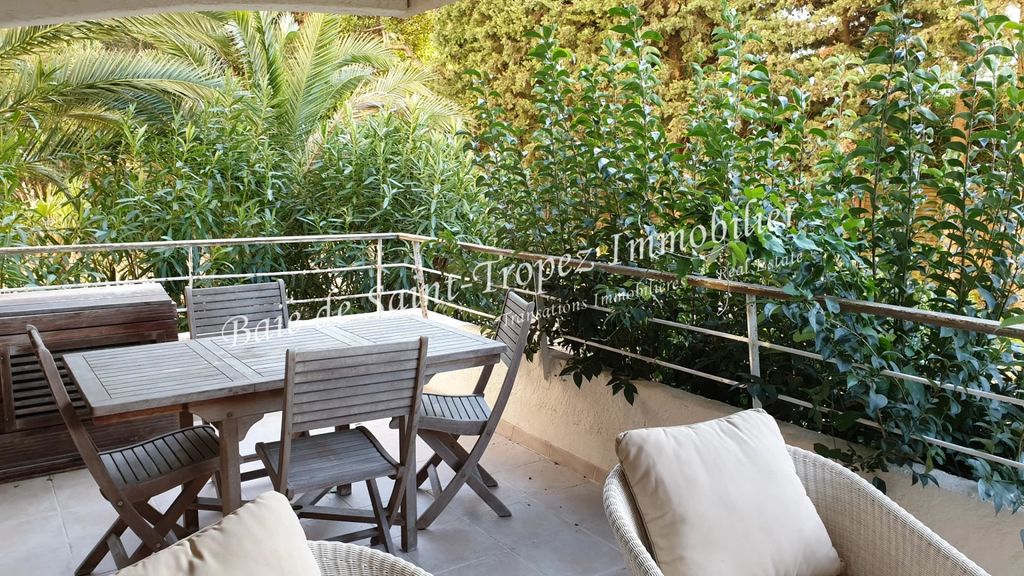 Achat appartement à vendre 3 pièces 78 m² - Saint-Tropez