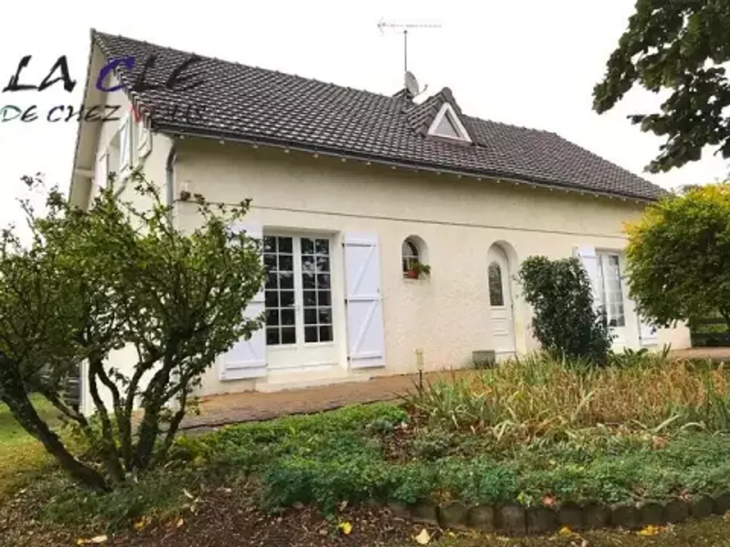 Achat maison à vendre 5 chambres 142 m² - Benet