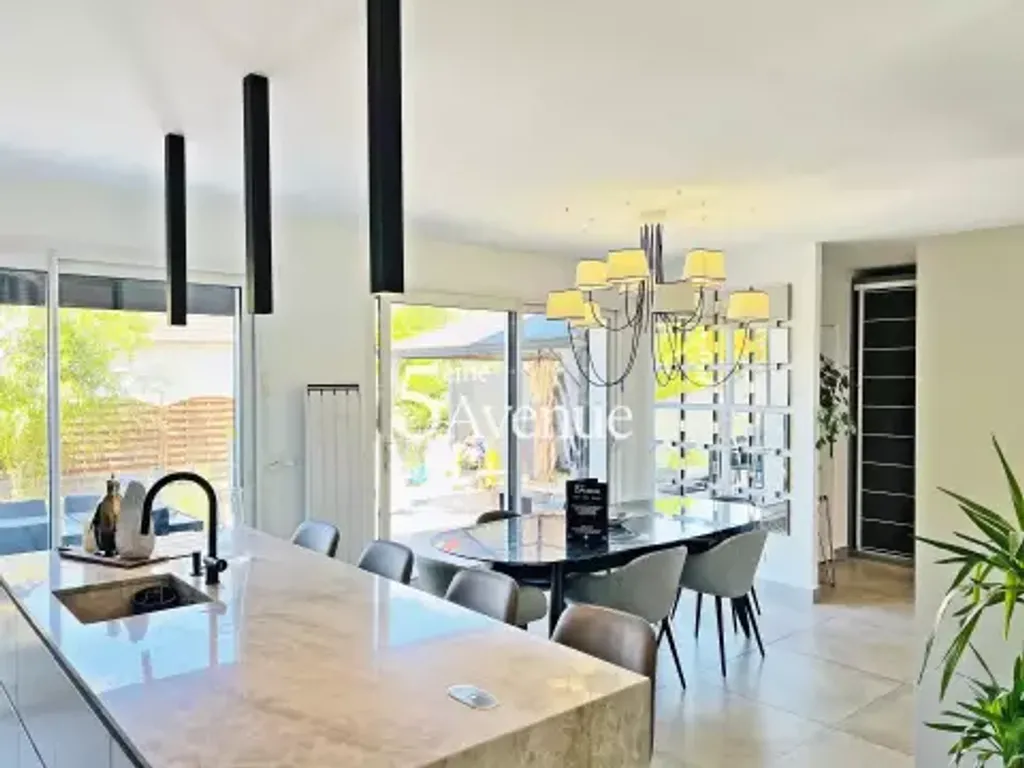 Achat maison à vendre 3 chambres 130 m² - Chennevières-sur-Marne