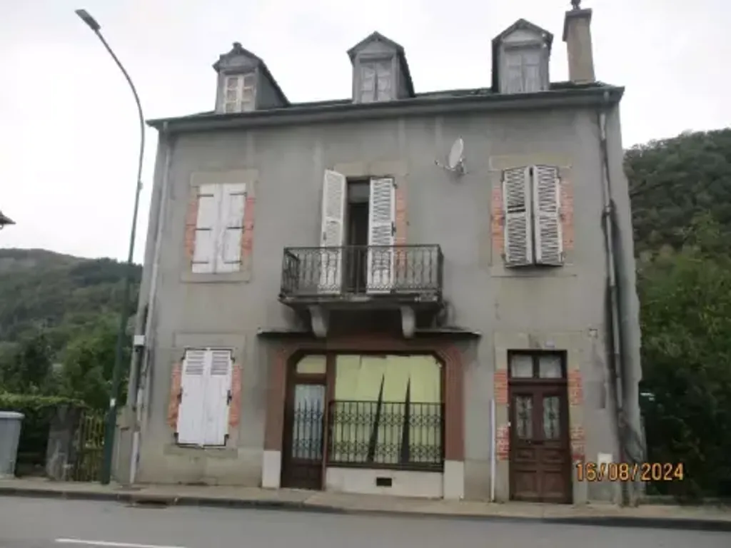 Achat maison à vendre 5 chambres 145 m² - Bort-les-Orgues