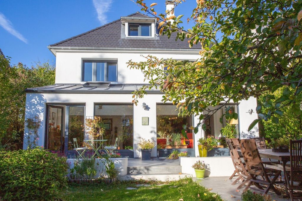 Achat maison à vendre 5 chambres 210 m² - Le Mesnil-Saint-Denis