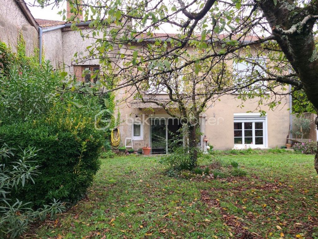 Achat maison à vendre 4 chambres 200 m² - Casteljaloux