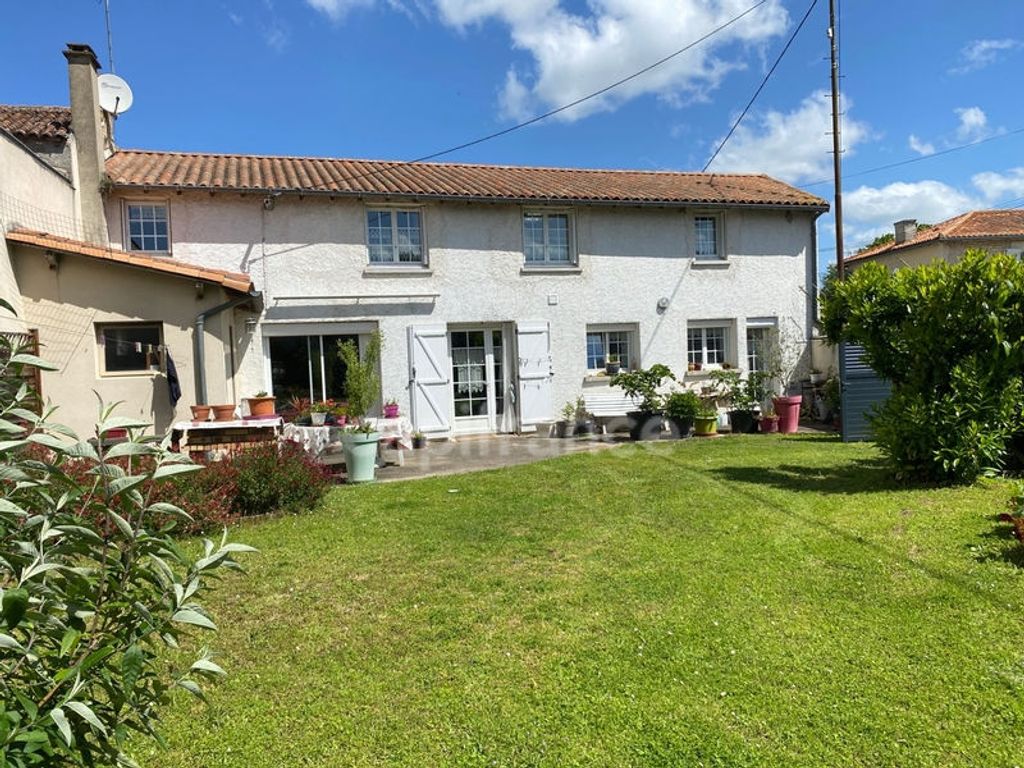 Achat maison à vendre 4 chambres 207 m² - Neuville-de-Poitou