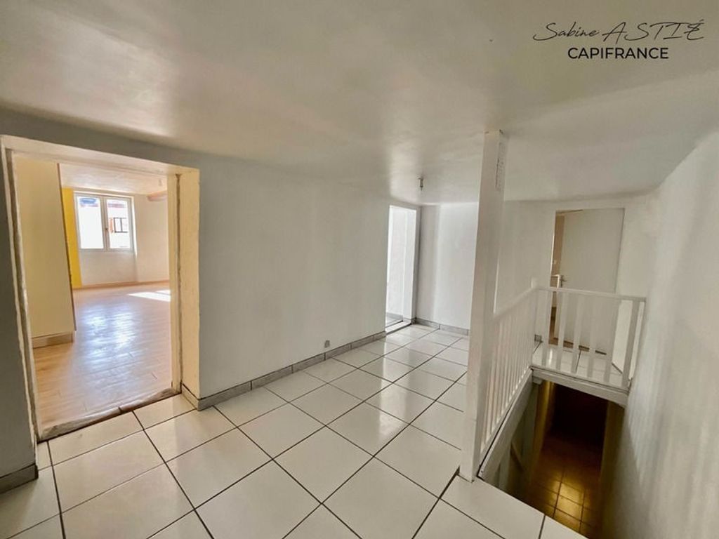 Achat appartement à vendre 4 pièces 133 m² - Saint-Vérand