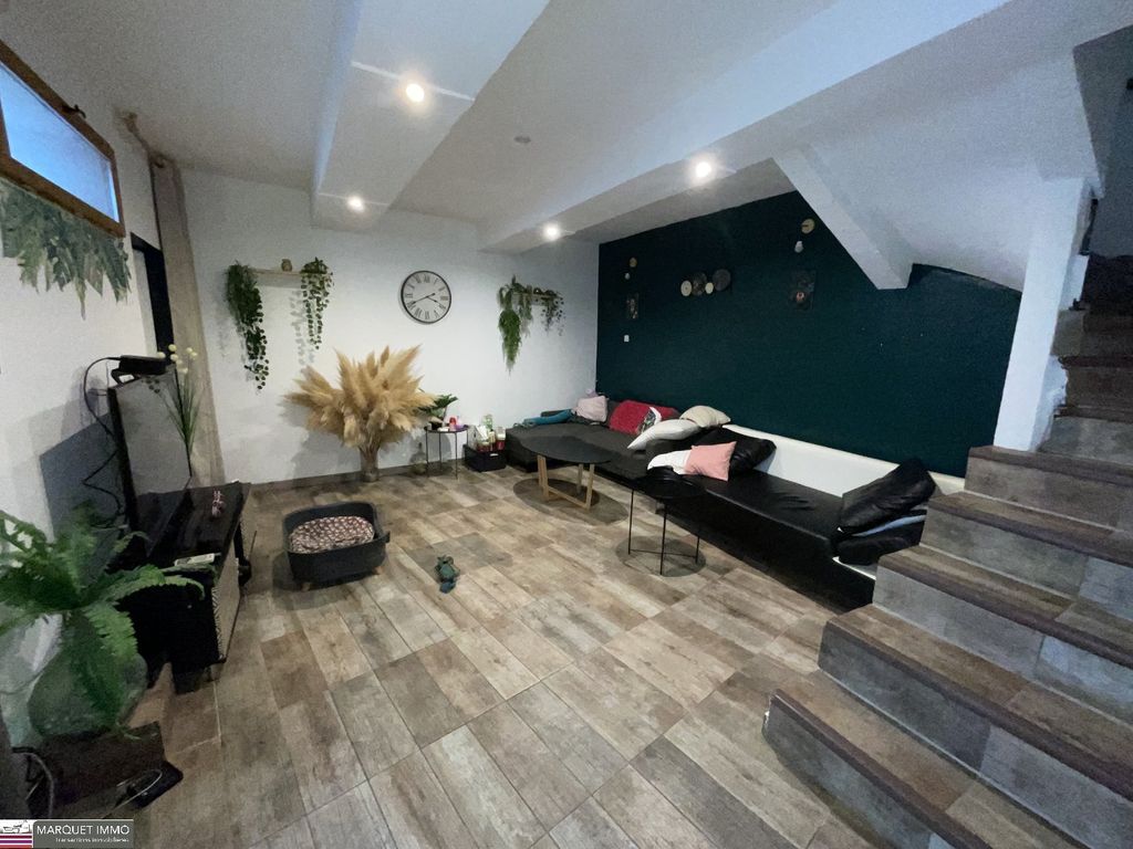 Achat maison à vendre 4 chambres 183 m² - Villeneuve-lès-Béziers