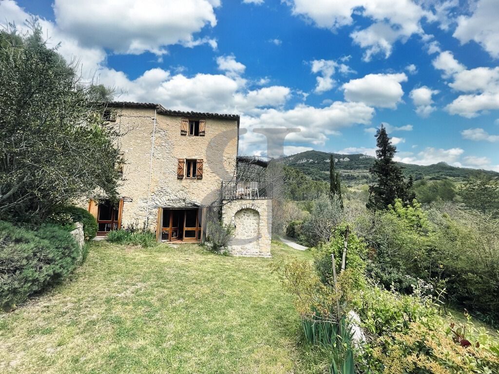 Achat maison à vendre 3 chambres 119 m² - Buis-les-Baronnies