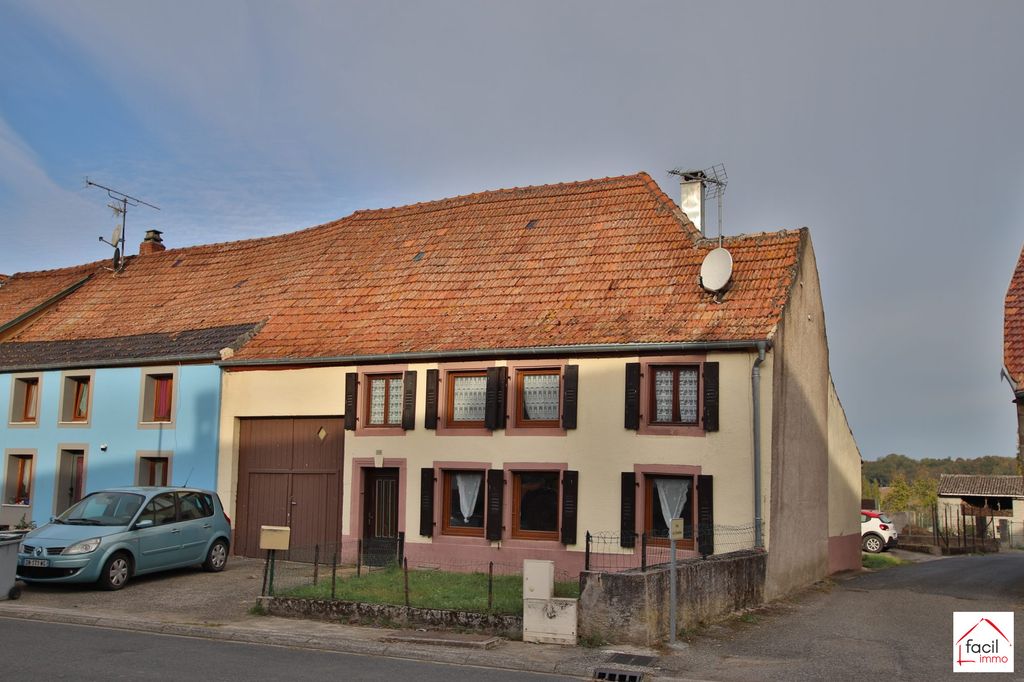 Achat maison à vendre 2 chambres 101 m² - Veckersviller