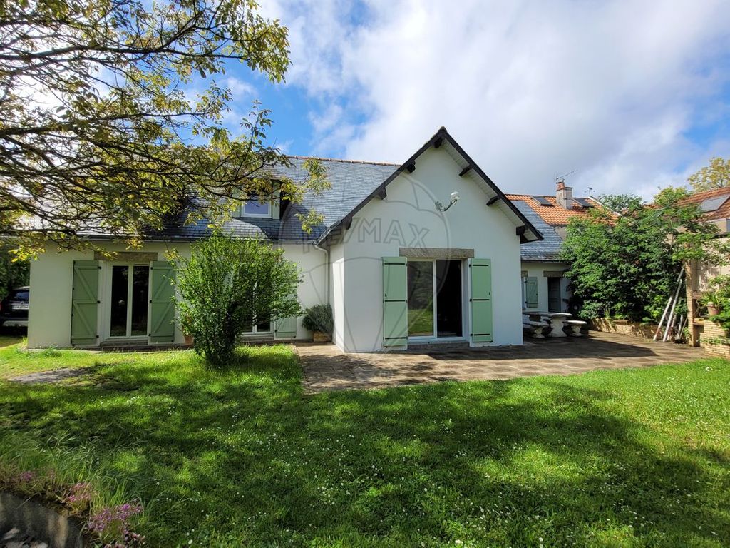 Achat maison à vendre 4 chambres 158 m² - Nantes