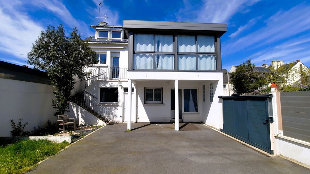 Achat maison à vendre 5 chambres 190 m² - Saint-Nazaire
