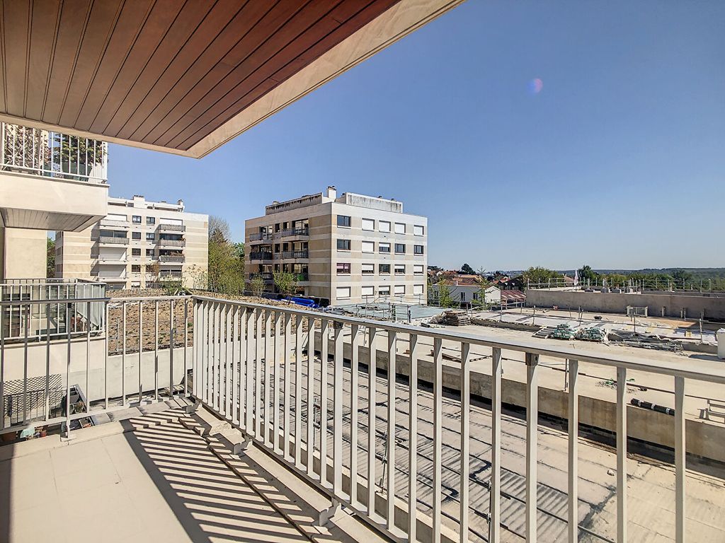 Achat appartement à vendre 5 pièces 111 m² - Garches