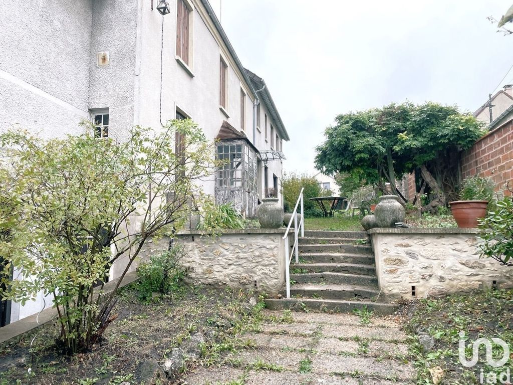 Achat maison à vendre 3 chambres 163 m² - Montfort-l'Amaury