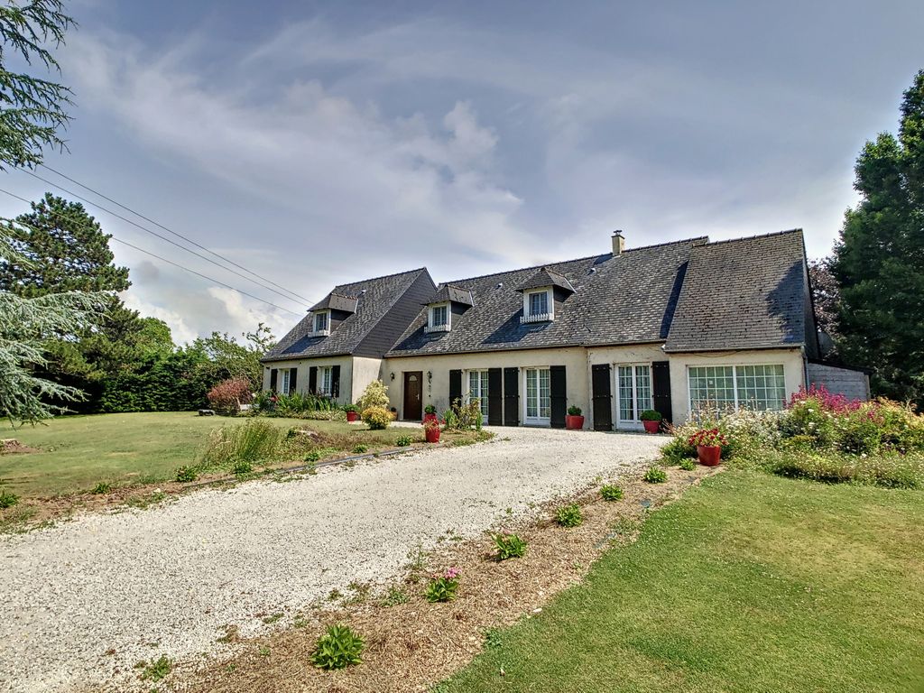 Achat maison à vendre 5 chambres 236 m² - Tourville-sur-Sienne