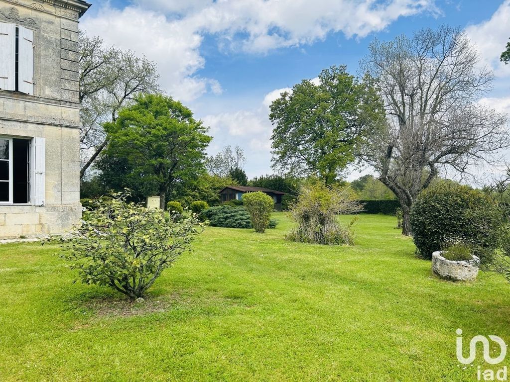 Achat maison à vendre 4 chambres 155 m² - Civrac-en-Médoc