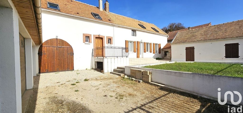 Achat maison à vendre 7 chambres 243 m² - Misy-sur-Yonne