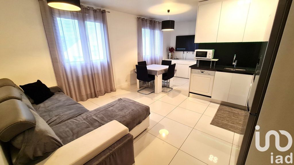 Achat appartement à vendre 3 pièces 51 m² - La Queue-en-Brie