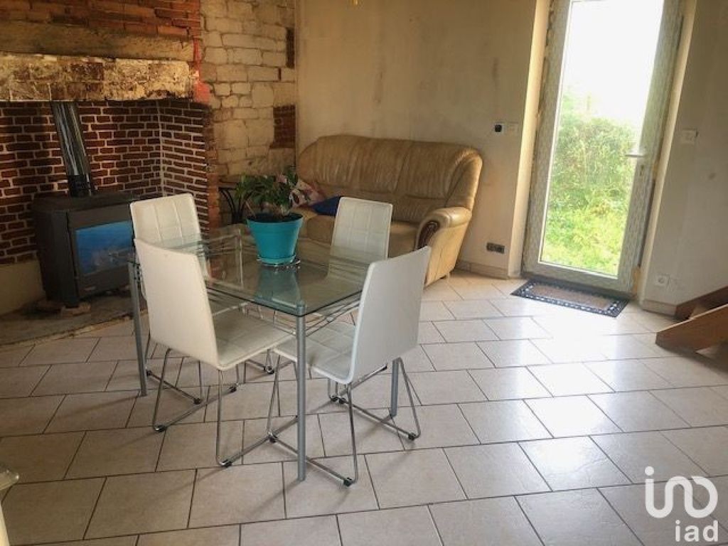 Achat maison à vendre 2 chambres 79 m² - Valescourt