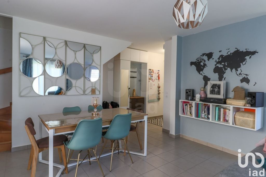Achat maison à vendre 3 chambres 77 m² - Vert-le-Petit