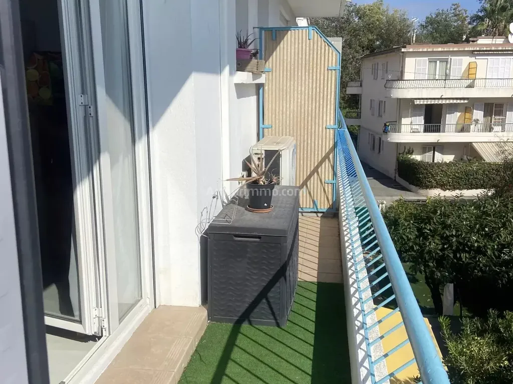 Achat studio à vendre 35 m² - Villeneuve-Loubet