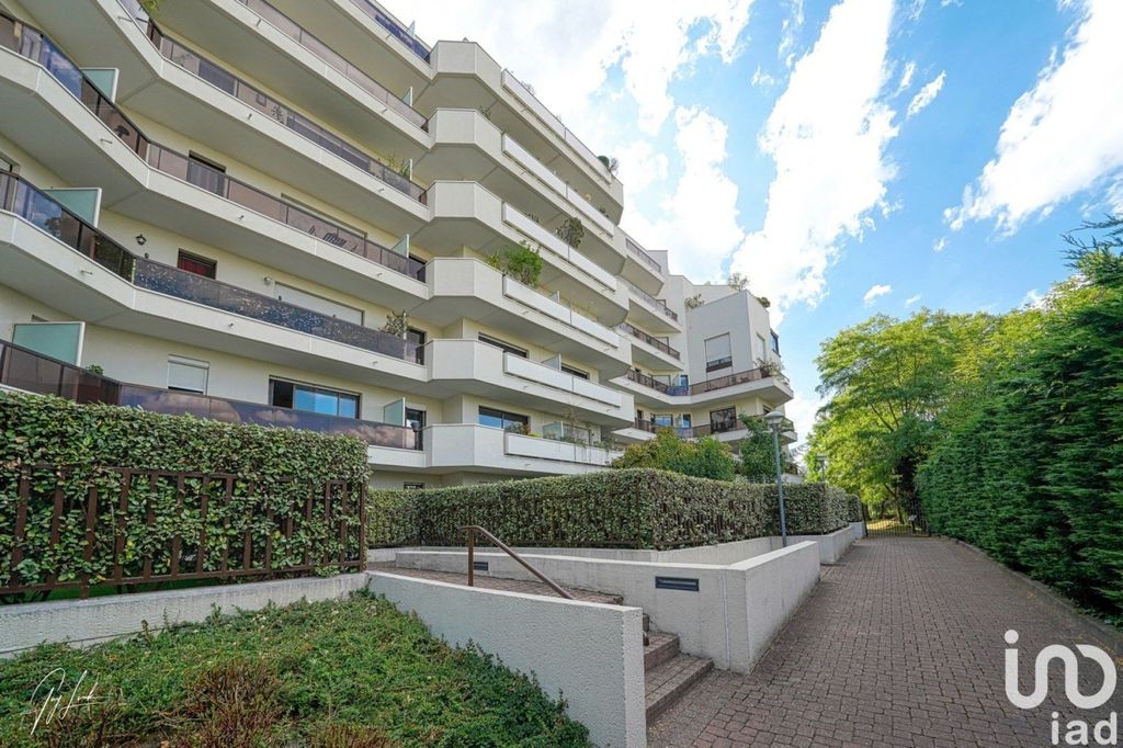 Achat appartement à vendre 3 pièces 70 m² - Châtillon
