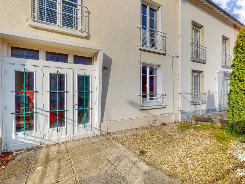 Achat maison à vendre 4 chambres 97 m² - Laon