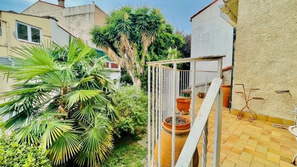 Achat maison à vendre 5 chambres 200 m² - Perpignan