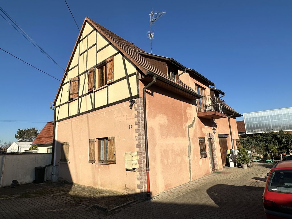 Achat maison à vendre 4 chambres 137 m² - Herrlisheim-près-Colmar