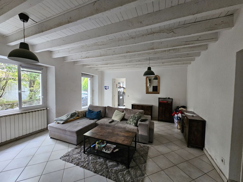 Achat maison à vendre 5 chambres 140 m² - Urcuit