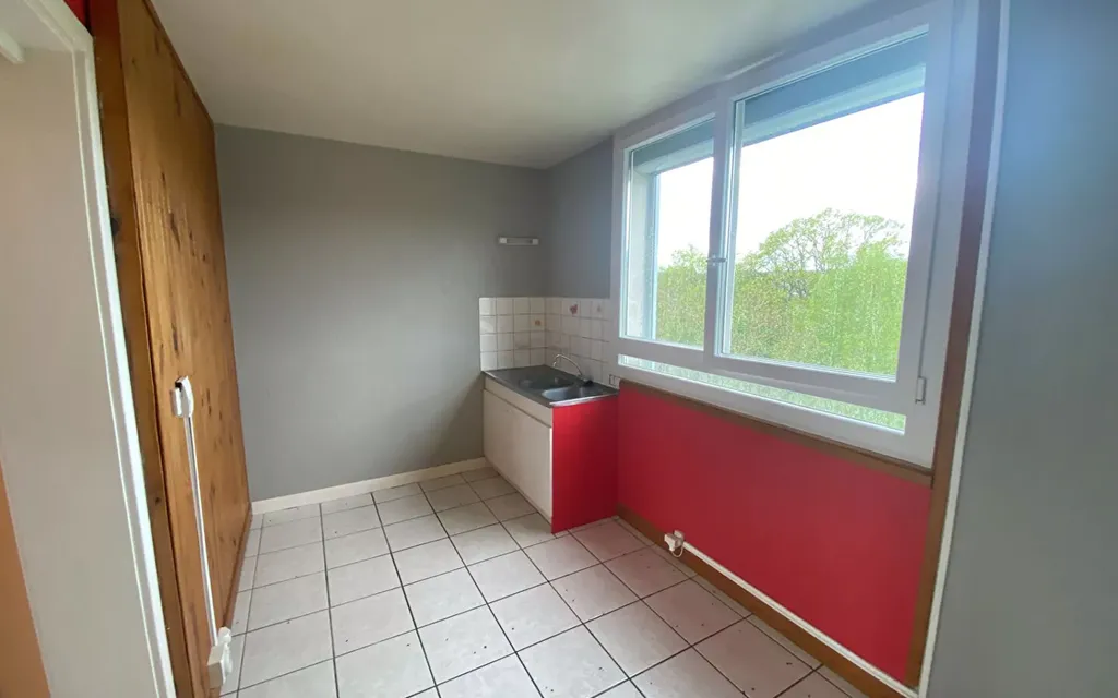 Achat appartement à vendre 2 pièces 66 m² - Bruyères