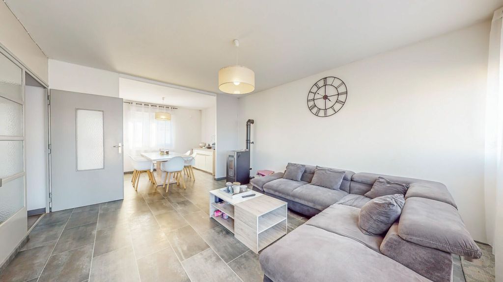 Achat maison à vendre 4 chambres 136 m² - Uckange