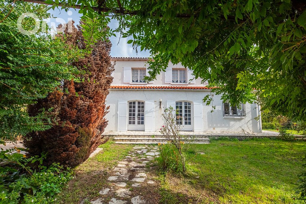 Achat maison à vendre 6 chambres 232 m² - La Tremblade