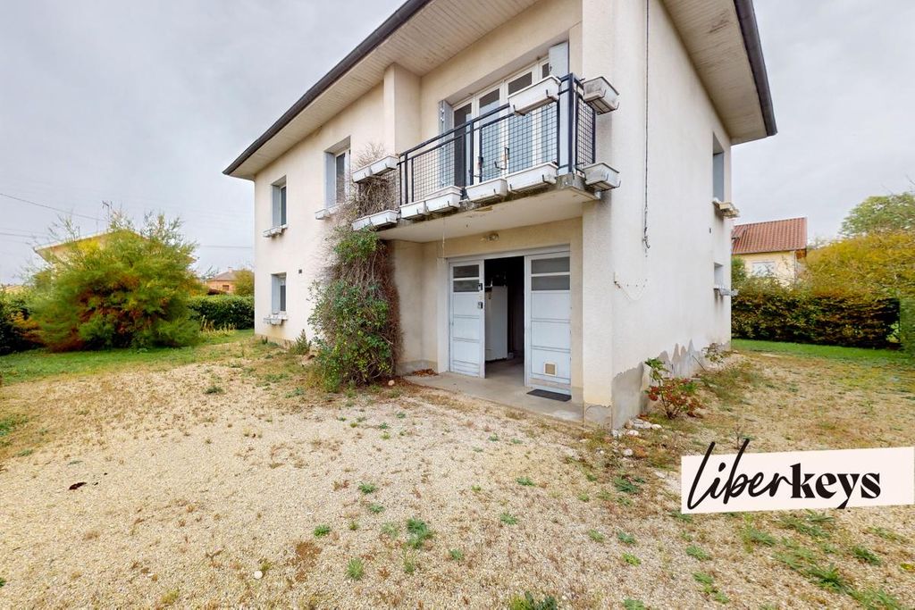 Achat maison à vendre 5 chambres 131 m² - Pont-de-Vaux