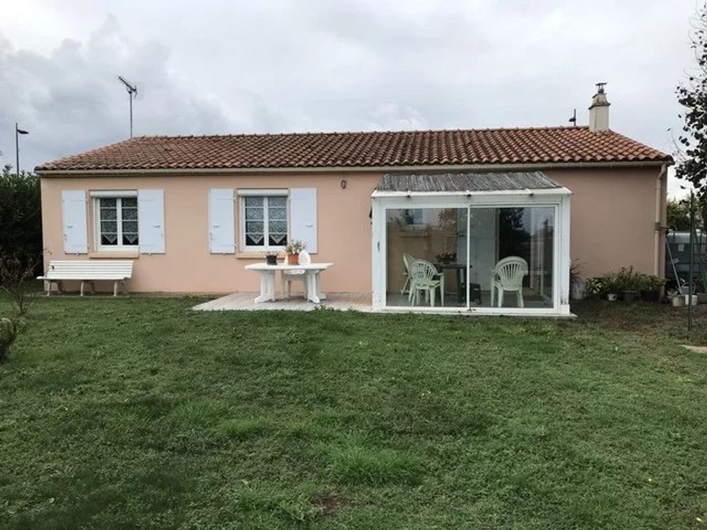 Achat maison à vendre 3 chambres 88 m² - Maillezais