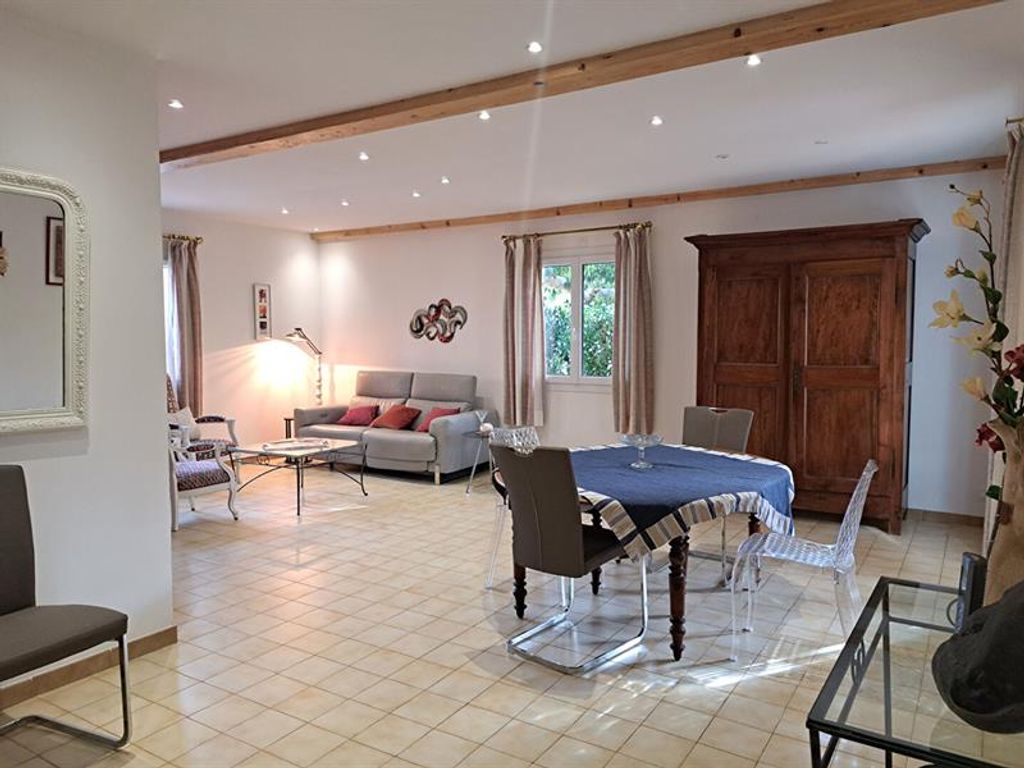 Achat maison à vendre 6 chambres 170 m² - Montéléger