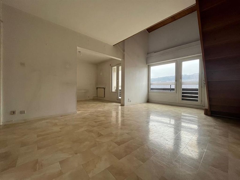 Achat duplex à vendre 5 pièces 120 m² - Montagny-les-Lanches