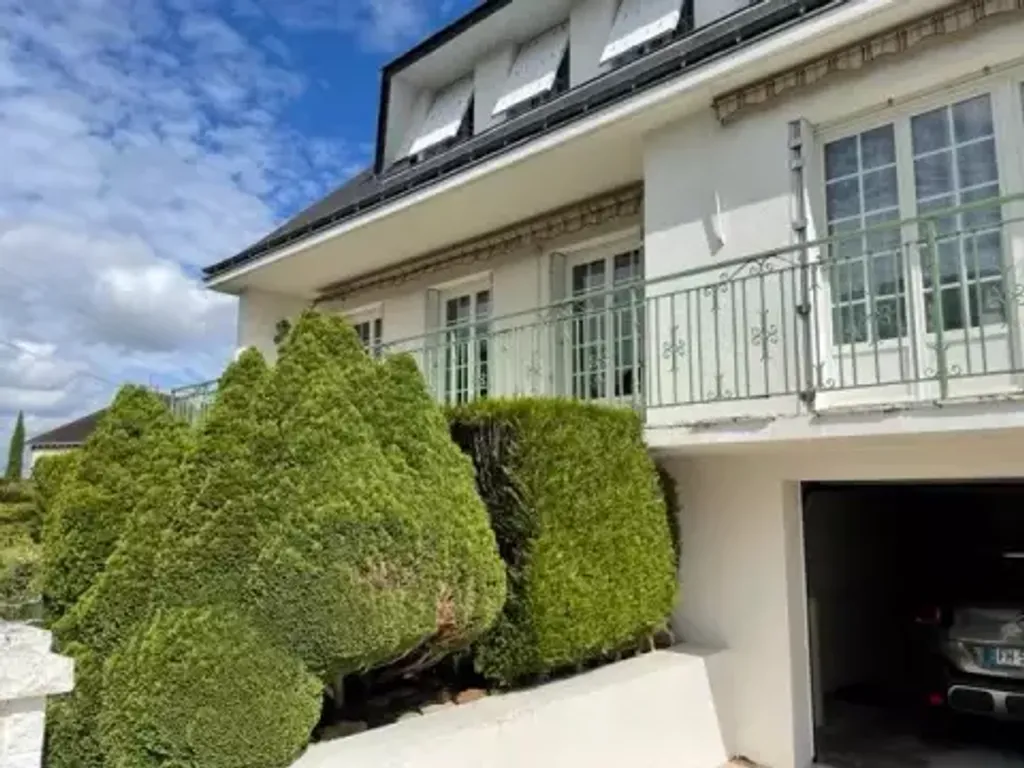 Achat maison à vendre 4 chambres 175 m² - Rochecorbon