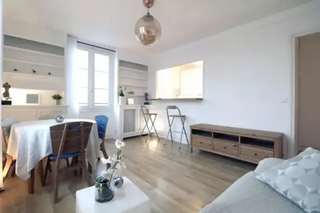 Achat appartement à vendre 3 pièces 56 m² - Versailles