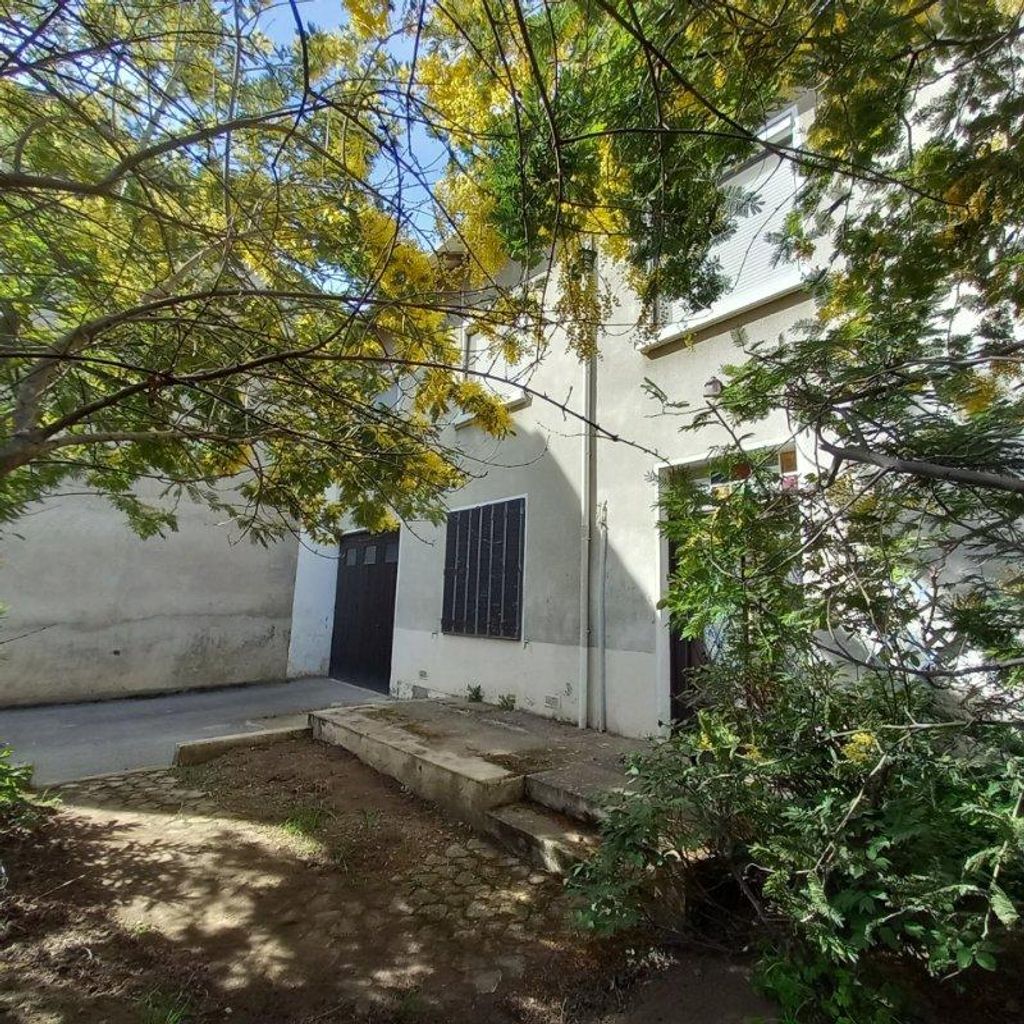 Achat maison à vendre 4 chambres 176 m² - Jardin