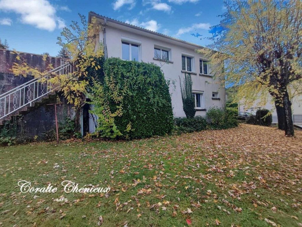 Achat maison à vendre 5 chambres 127 m² - Ydes