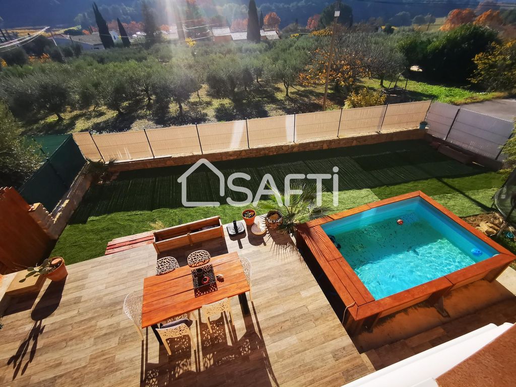 Achat maison à vendre 5 chambres 120 m² - Le Castellet